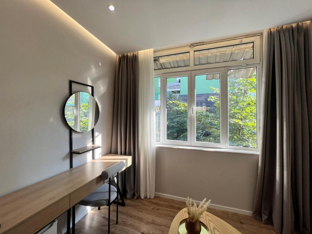 Enzo Rooms & Apartment Blloku ติรานา ภายนอก รูปภาพ